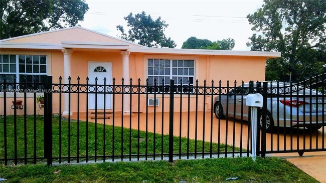 Primary Photo - 300 NW 179th Terrace