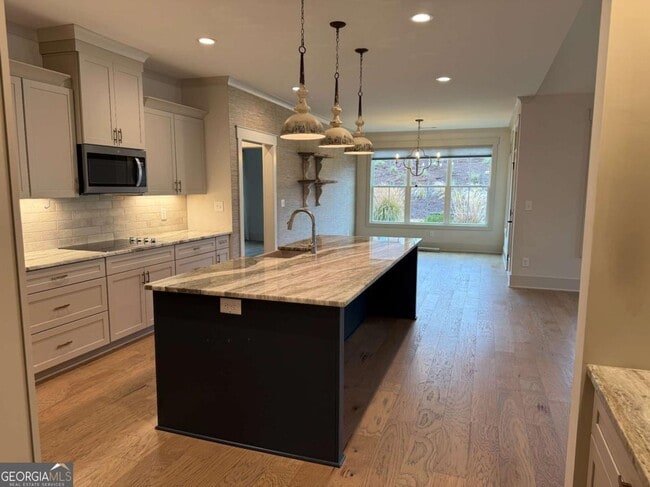 Building Photo - 1181 Hidden Hills Cir