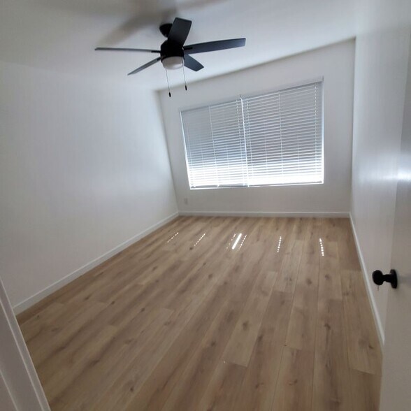 Building Photo - 7119 Mountain View Ave