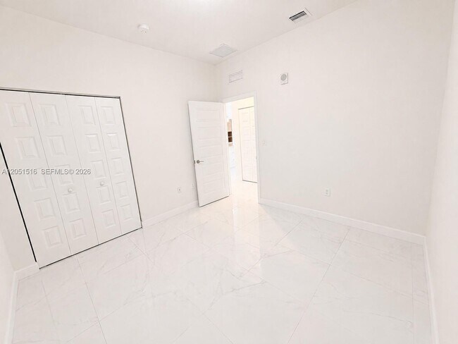 Building Photo - 7815 NW 104th Ave