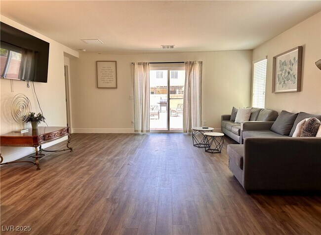 Building Photo - 5630 Aspen Heights Dr
