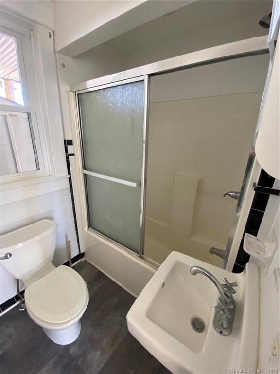 Building Photo - 453 Quinnipiac Ave