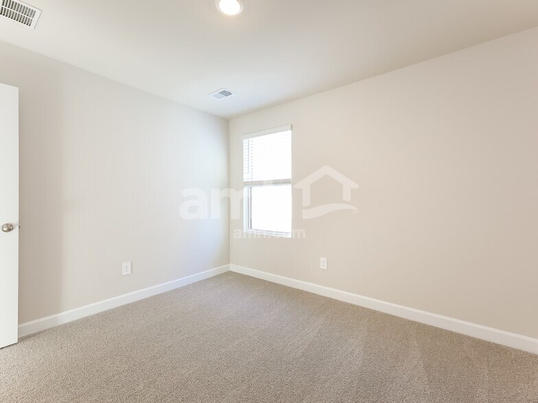 Building Photo - 801 Treeline Rd