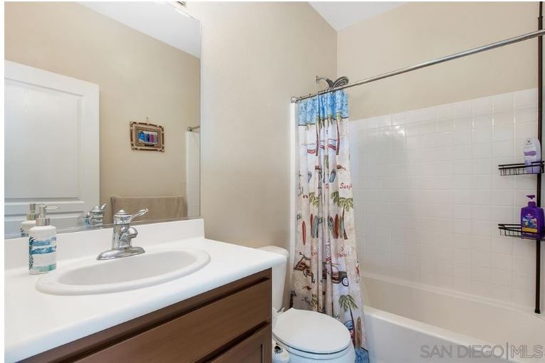 Building Photo - 14650 Via Fiesta