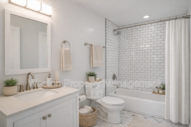 Building Photo - 711 NW 30th St