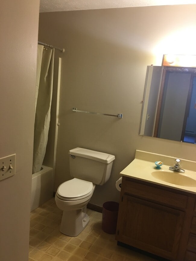 Building Photo - Wabash Apartments