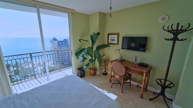 Building Photo - 2011 N Ocean Blvd