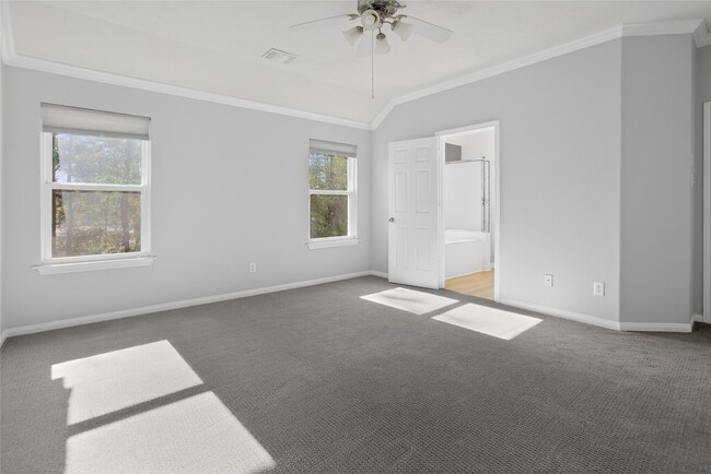 Building Photo - 126 Silver Penny Dr