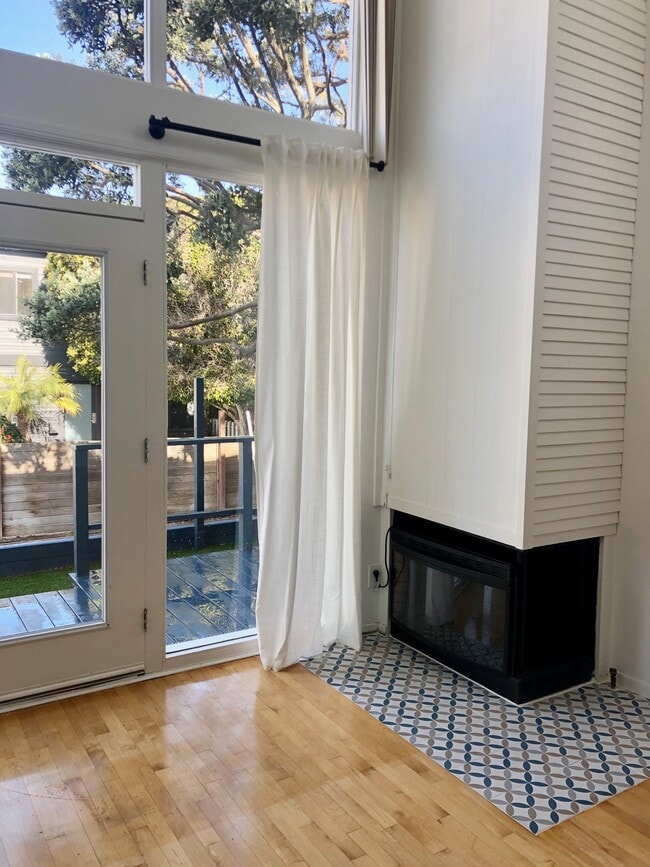 Building Photo - 12 Westwind St