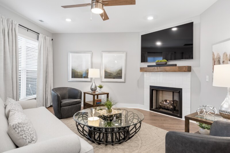 Building Photo - 229 Hudson Dr