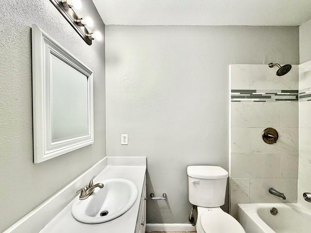 Building Photo - 4340 Forest Point Dr