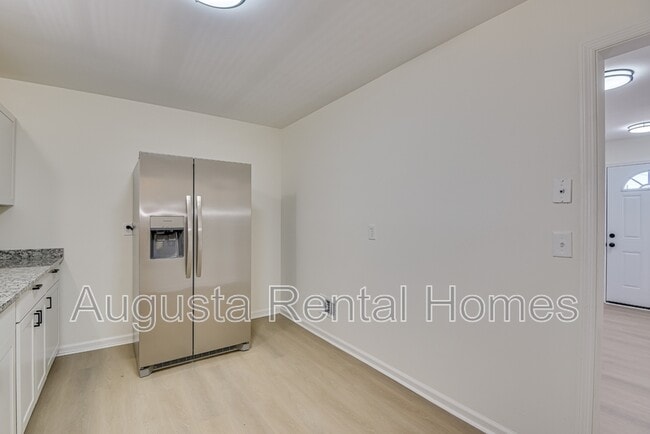 Building Photo - 2618 Providence Ct