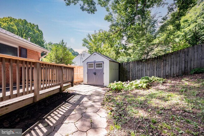 Building Photo - 6508 Berkshire Dr