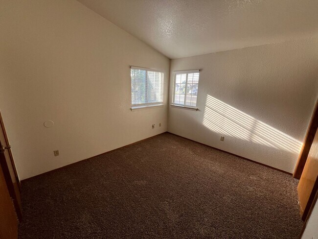 Building Photo - Gorgeous 3 Bedroom Home Coming Soon!!!