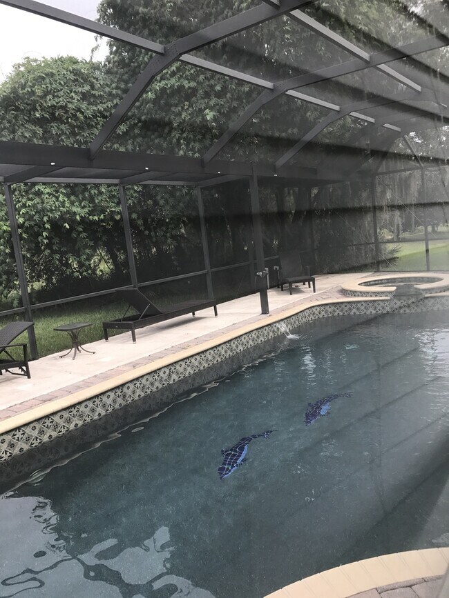 Building Photo - Fully Furnished Executive Rental in Providence