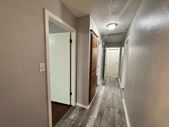 Building Photo - 3bed/2bath Home Available in Norman!