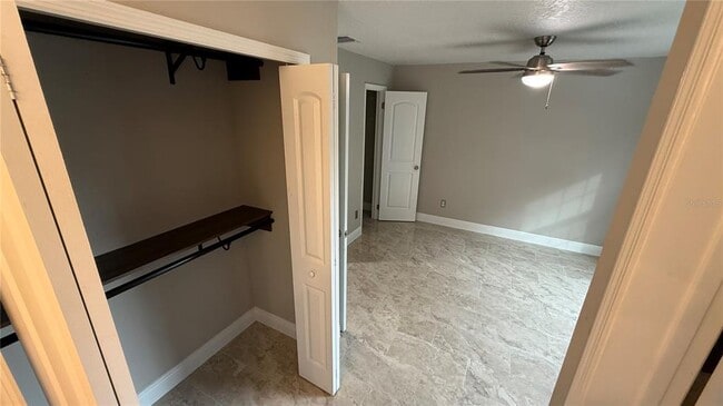 Building Photo - 9608 River Walk Ct