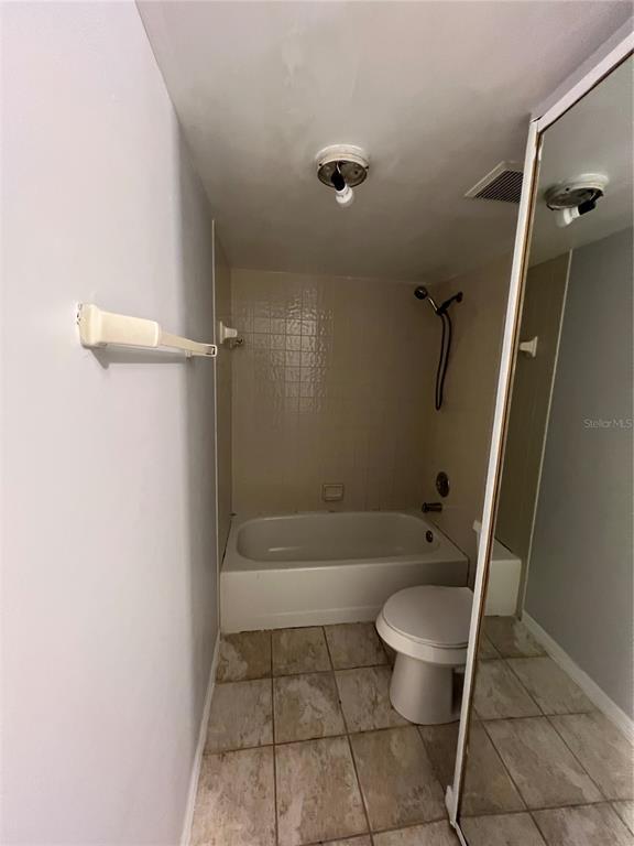 Building Photo - 5286 Cypress Ct