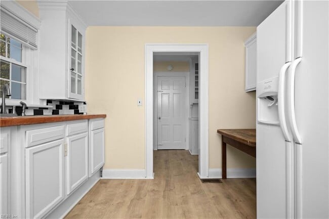 Building Photo - 2800 Chesterfield Blvd