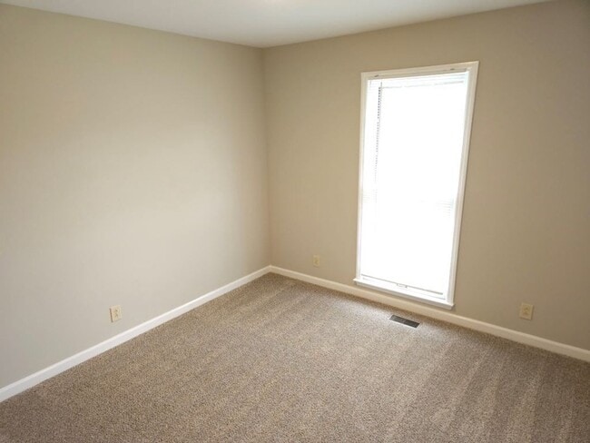 Building Photo - 511 Winthorne Ct