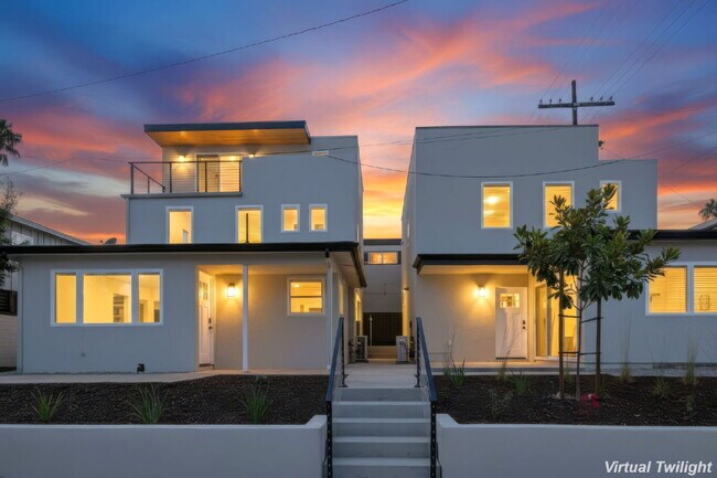 Building Photo - Breathtaking Bay Views & Large Private Deck - Walking Distance To Mission Bay