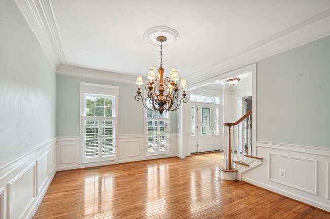 Building Photo - 43286 Canal Creek Pl