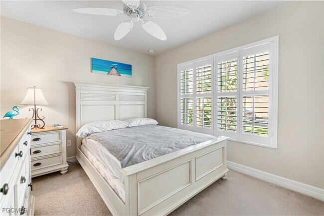 Building Photo - 10535 Carolina Willow Dr