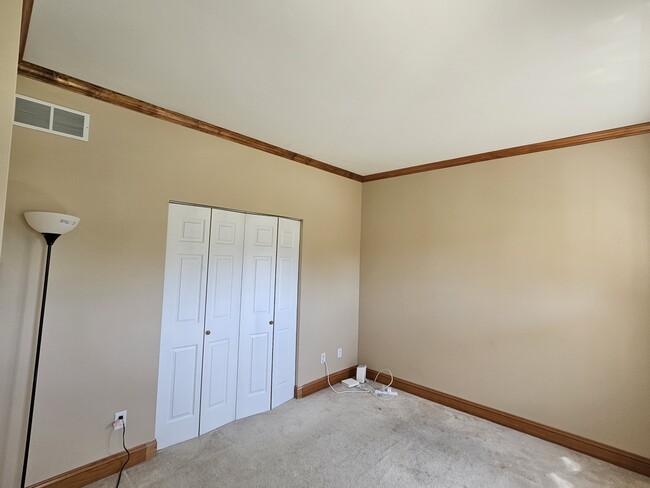 Building Photo - 457 Great Geneva Dr