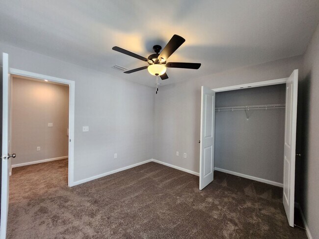 Building Photo - 3 bedroom house for rent in NE Tallahassee...