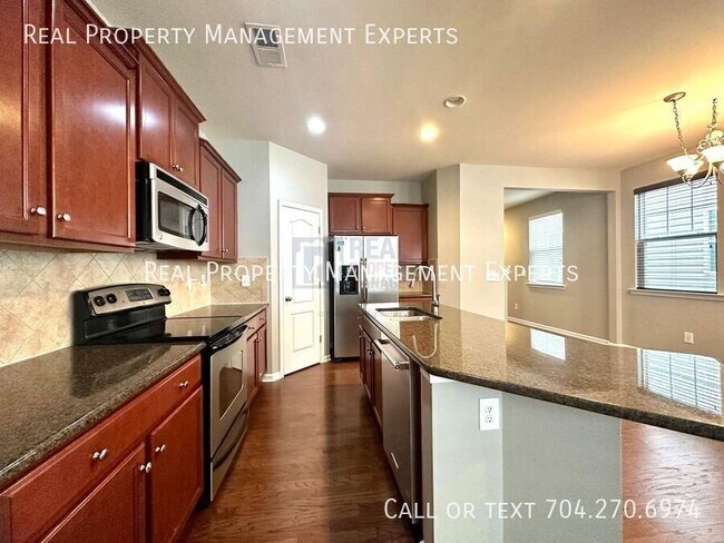 Building Photo - 13102 Heath Grove Dr