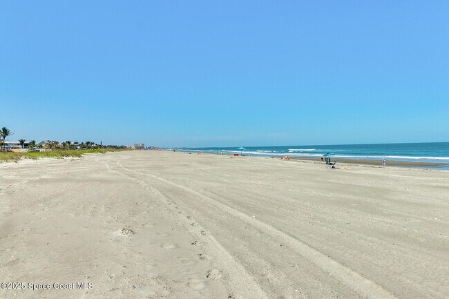 Building Photo - 4800 Ocean Beach Blvd