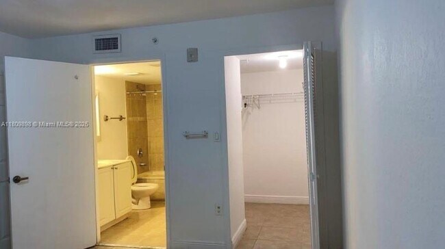 Building Photo - 20850 SW 87th Ave