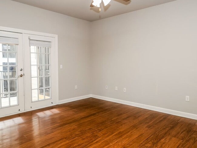 Building Photo - 3BD/3BA For Rent In Bluffs East