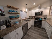 Building Photo - Lovely Furnished Apartment in the Clarkston Heights