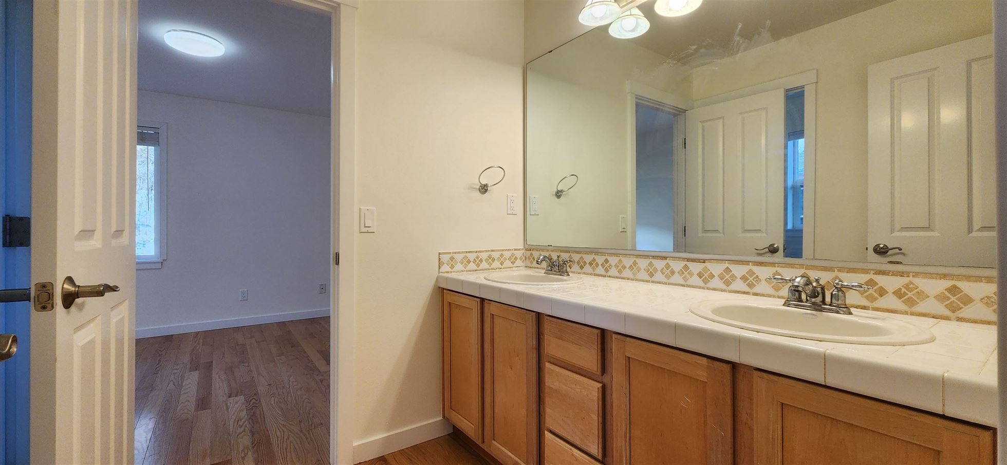 Building Photo - 24202 SE 21st St