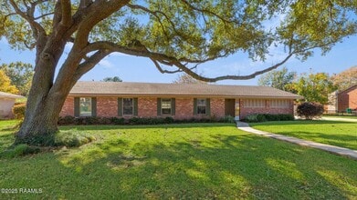 Building Photo - 101 Alonda Dr