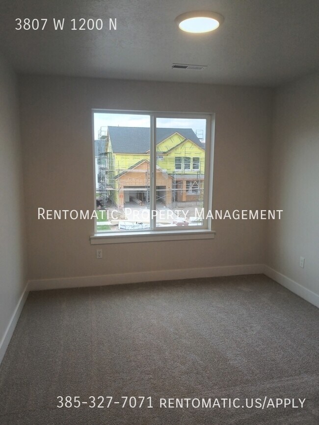 Building Photo - 3807 W 1200 N