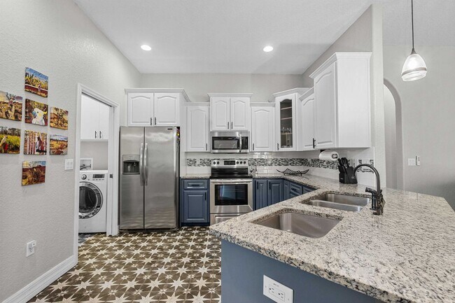 Building Photo - Lake Jovita Home for Rent