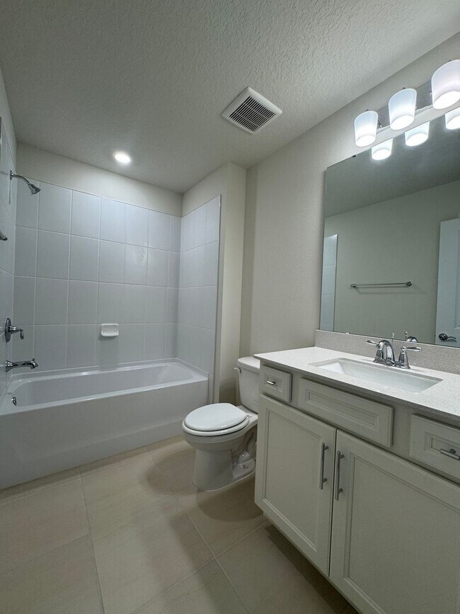 Building Photo - 5555 Settlingstone Ln