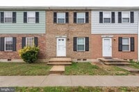 Building Photo - 8202 Marlton Ct