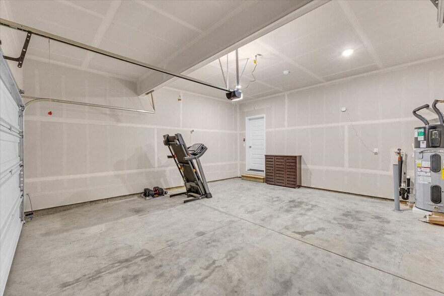 Building Photo - 1521 10th Pl