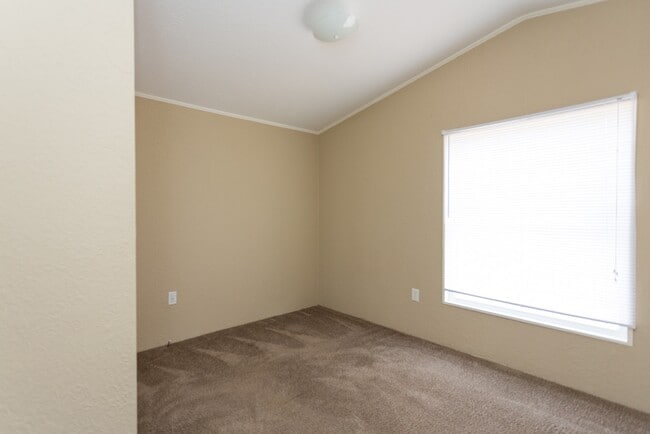 Building Photo - 15818 Country Way