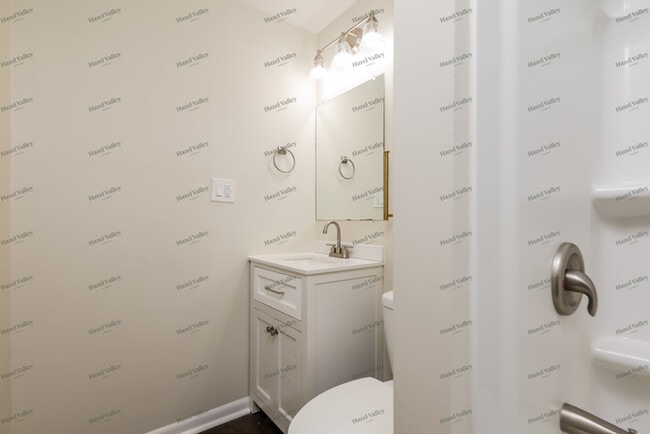 Building Photo - 5806 Resik Dr