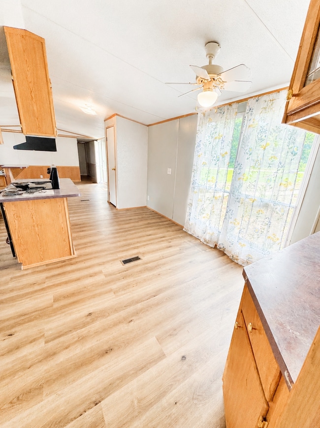 Building Photo - 20766 Hamlet Dr