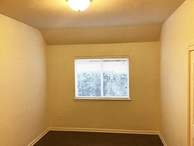 Building Photo - 22327 Merabrook Dr