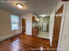 Building Photo - 14 Garrison Ave