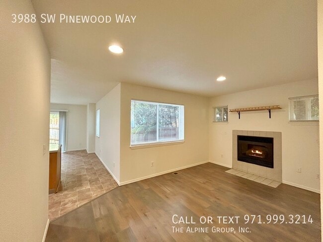 Building Photo - 3988 SW Pinewood Way