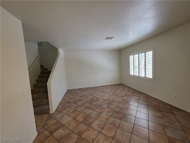 Building Photo - 10021 Via Toro Ave