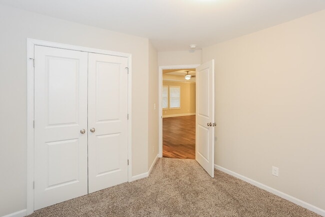 Building Photo - 8264 Historic Hill Dr