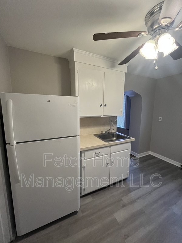 Building Photo - 414 New St